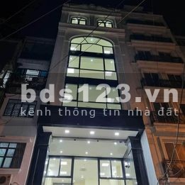 Mặt phố Châu Long gần 70M2 - Kinh doanh 8 tầng thang máy - Mặt tiền rộng đẹp - Vỉa hè ô tô 2 chiều