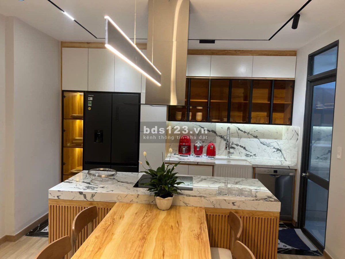 Căn hộ chung cư Newton Trương Quốc Dung, Phú Nhuận: 100m2, 3 phòng ngủ, 23 triệu