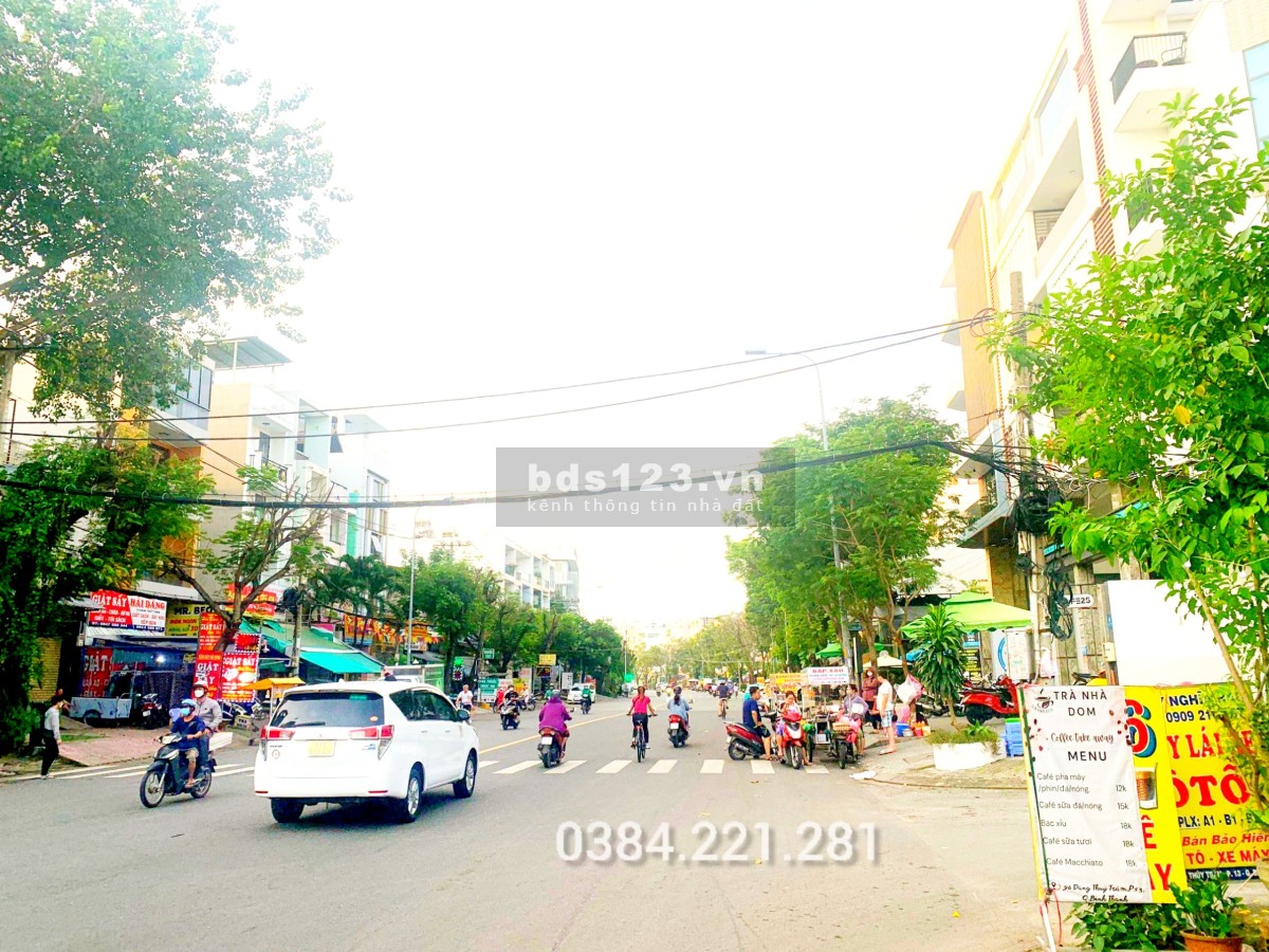 Diện tích 5X15M sát QL13, đối diện Aeon Bình Dương. Gía 2ty450.