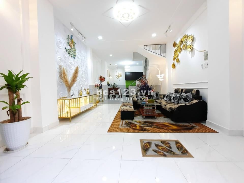 Chính chủ cần bán gấp nhà 2 tầng - Dương Quảng Hàm - Gò Vấp - Nhỉnh 4 tỷ
