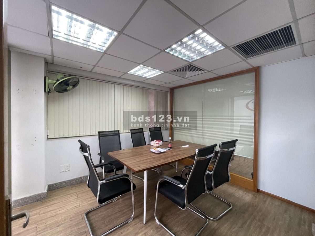 Cho thuê văn phòng tầng trệt đường Điện Biên Phủ, Bình Thạnh-105m2 giá thuê 34.00 Triệu