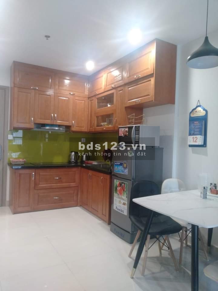 Cần bán gấp căn hộ 1N+1, Full đồ, giá tốt 1tỷ800 k bao phí, có sổ Vinhomes Ocean Park.