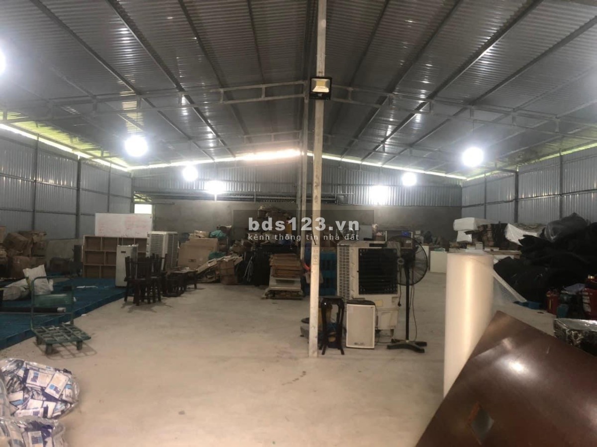 Cho thuê kho xưởng, 432m2, sân bãi rộng đường Đồng Văn Cống, Thủ Đức