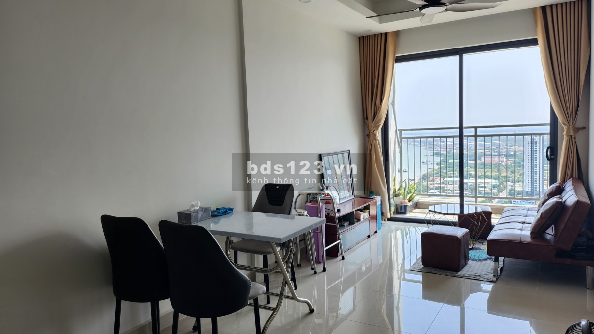 Mình cần share 1 phòng nữ trong căn hộ 2pn2wc full nội thất Q7 Riverside