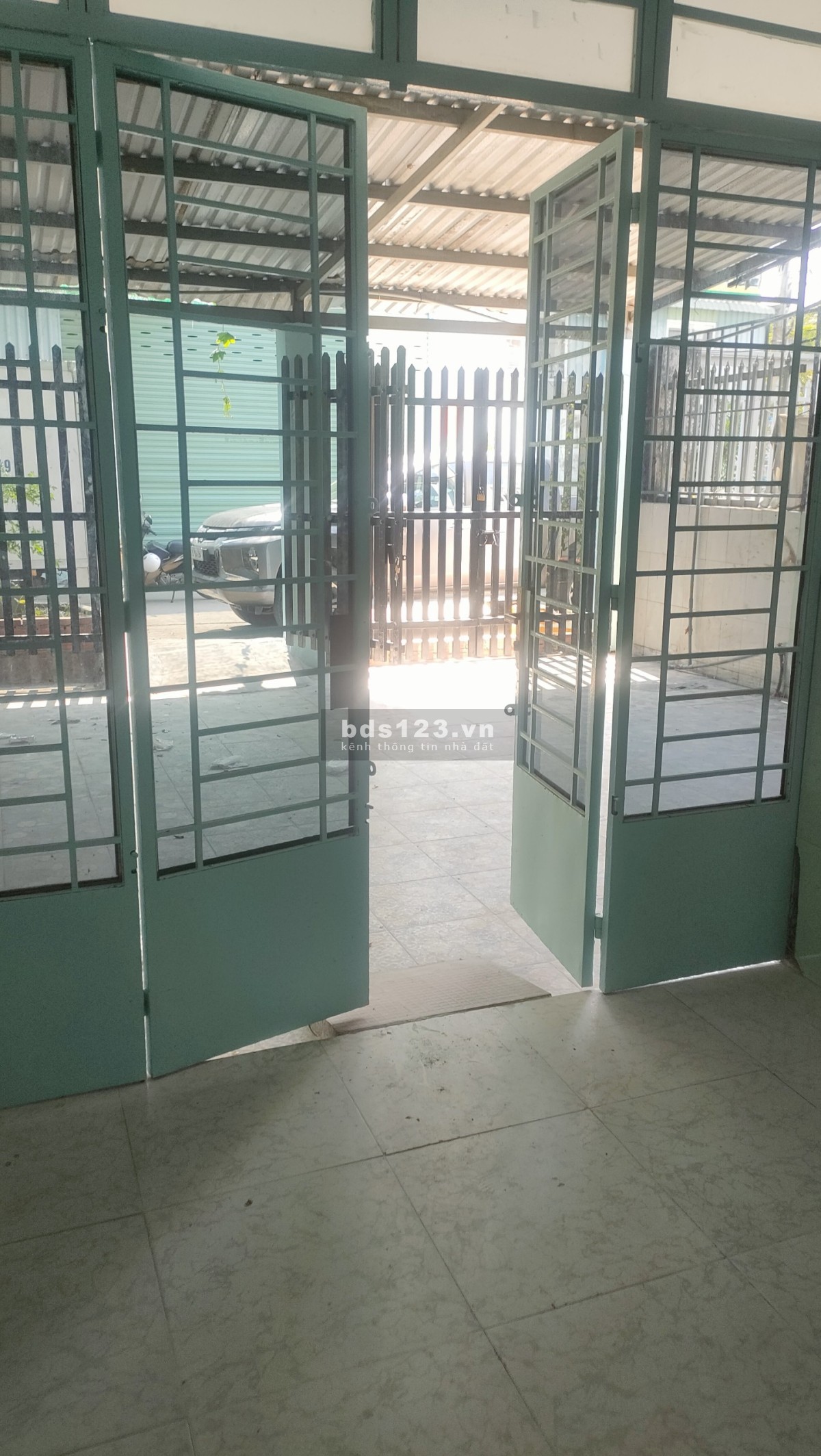 Cho Thuê Nhà Hẻm Rộng Có Sân Trước Và Sau DT 60m2