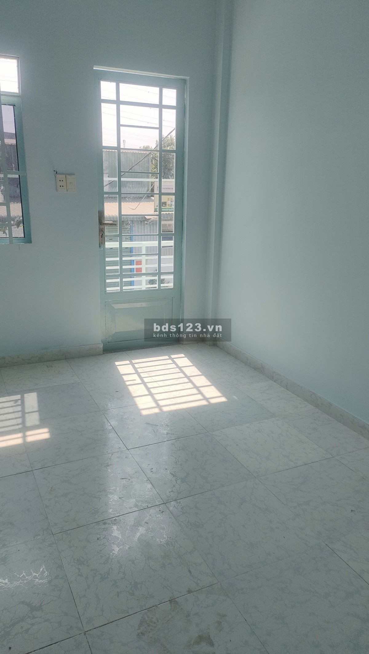 Cho Thuê Nhà Hẻm Rộng Có Sân Trước Và Sau DT 60m2