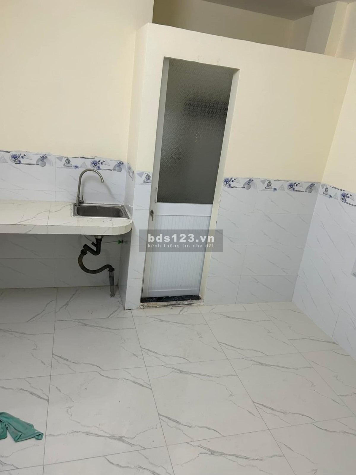 Cho nữ thuê phòng trọ 16m2 quận 10