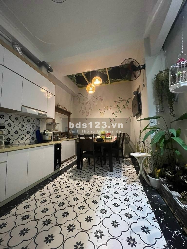 Bán nhà Quận Long Biên - Bồ Đề, 4 tầng, 50m2.