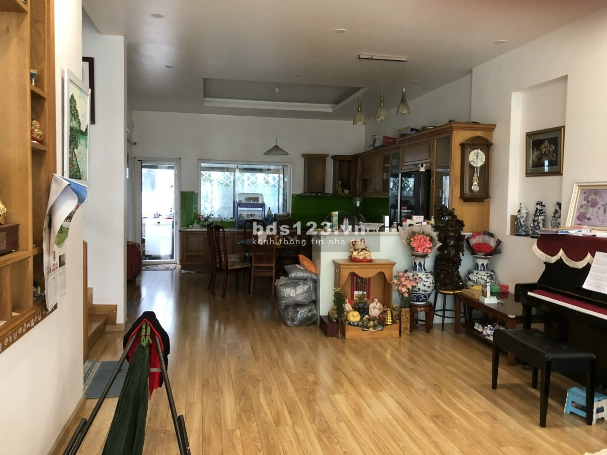Cần bán gấp biệt thự Villa Park, 8x17 1 trệt 2 lầu Full nội thất, sổ hồng cá nhân, giá chỉ 18 tỷ TL