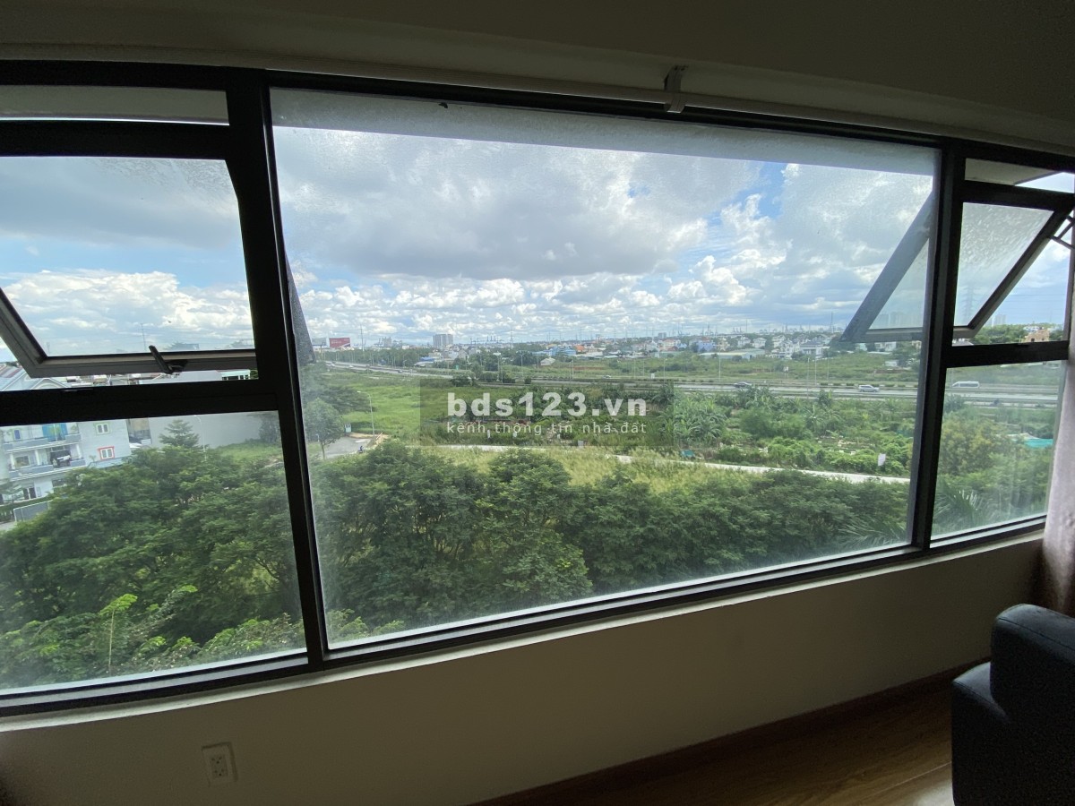 Cần bán gấp căn hộ Flora KIKYO, 55m2 1+1PN - 1WC Full nội thất, đã có sổ hồng, giá chỉ 2 tỷ 2 TL