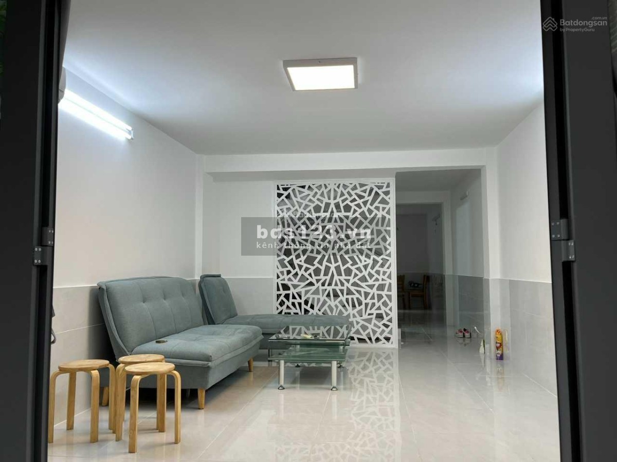 Bán căn nhà hẻm xe hơi cực đẹp, vị trí vàng, sầm uất nhất Quận 1