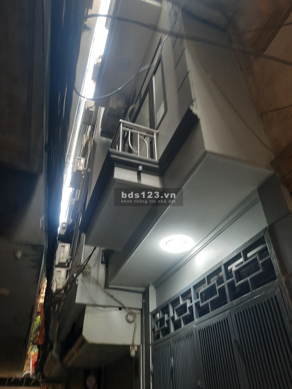 Hiếm nhà bán Đào Tấn 30m2x5T giá 6.35 tỷ ngõ thoáng
