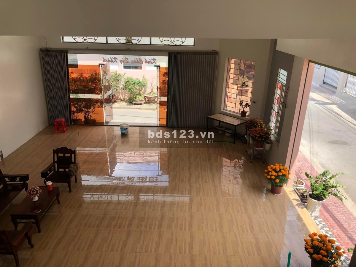 Bán nhà 2 mặt tiền gần chợ phường 5, tp Cà Mau