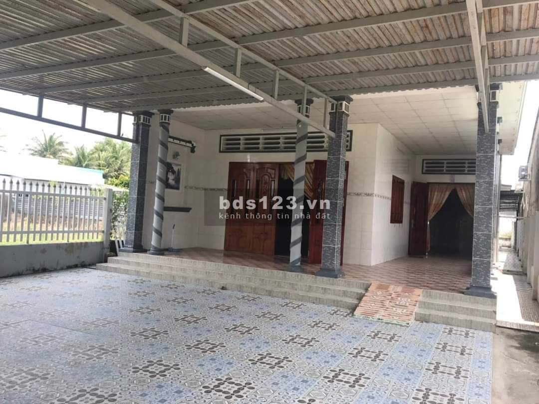 Bán nhà tại Gò Công Đông Tiền Giang, DT 9x43,5 nhà cấp 4 có 3PN 1,6 tỷ TL, Sổ hồng hoàn công