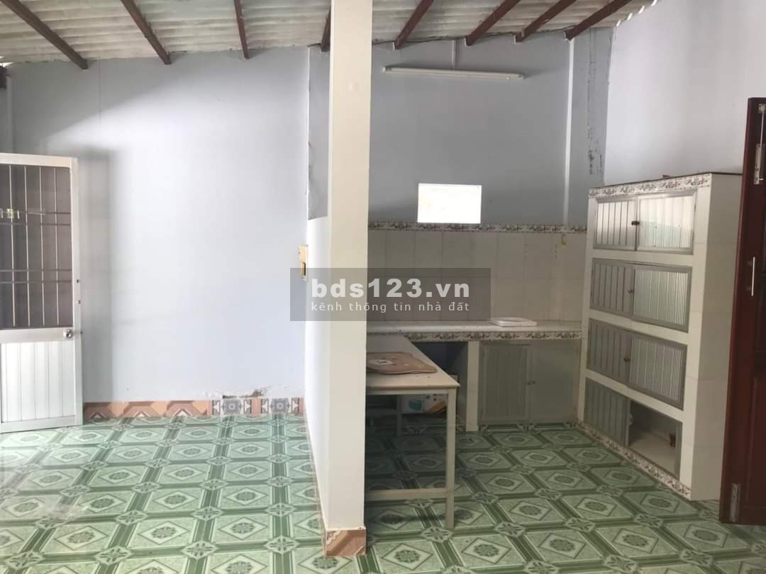 Bán nhà tại Gò Công Đông Tiền Giang, DT 9x43,5 nhà cấp 4 có 3PN 1,6 tỷ TL, Sổ hồng hoàn công
