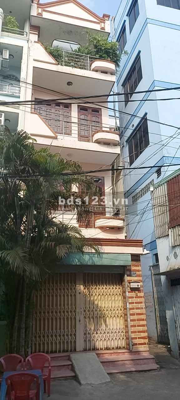 Bán nhà hẻm xe tải 156/ Tô Hiến Thành, Phường 15, Quận 10. Sau lưng nhà Mặt Tiền.