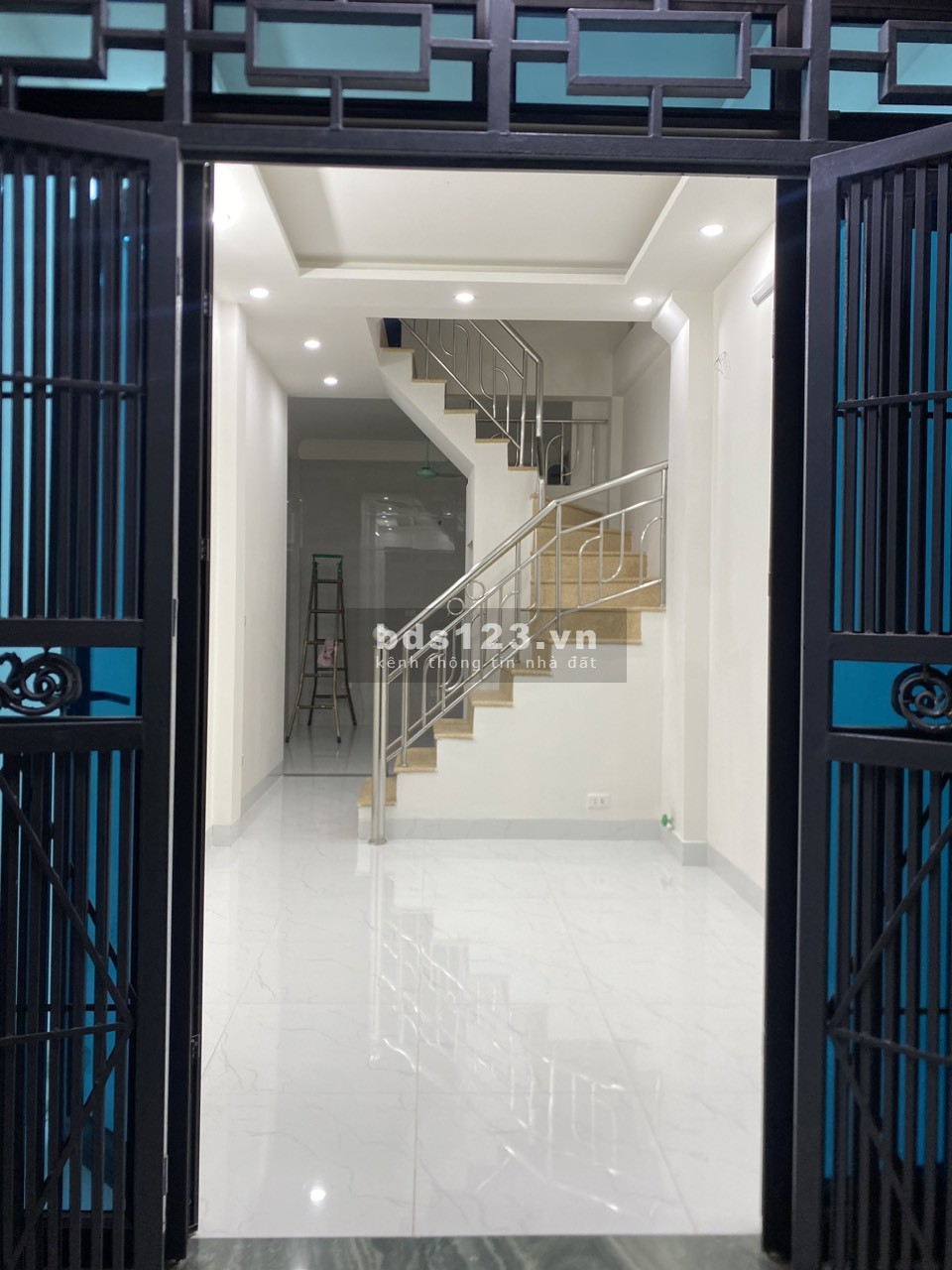 Hiếm nhà bán Đào Tấn 30m2x5T giá 6.35 tỷ ngõ thoáng