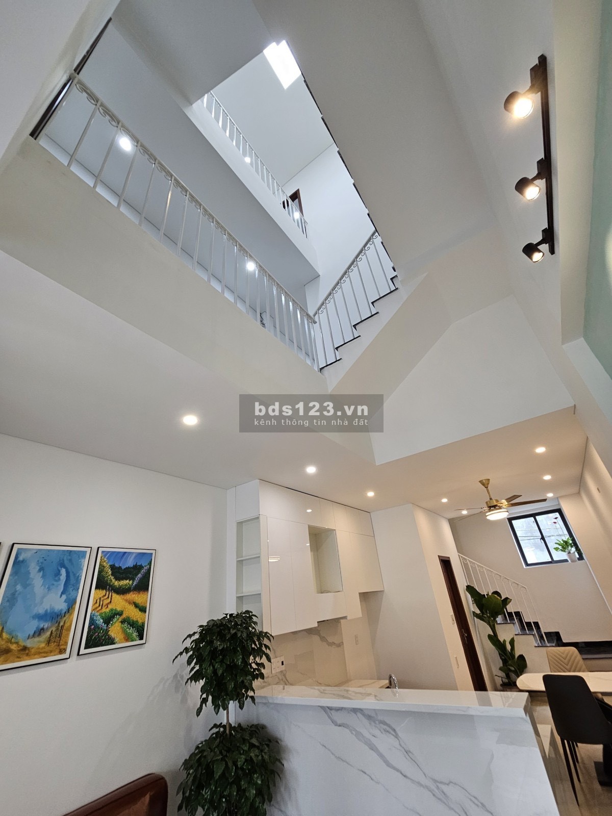 Cần bán gấp nhà mới xây-3tầng-Ngô Chân Lưu,Liên Chiểu-chỉ 3xx tỷ