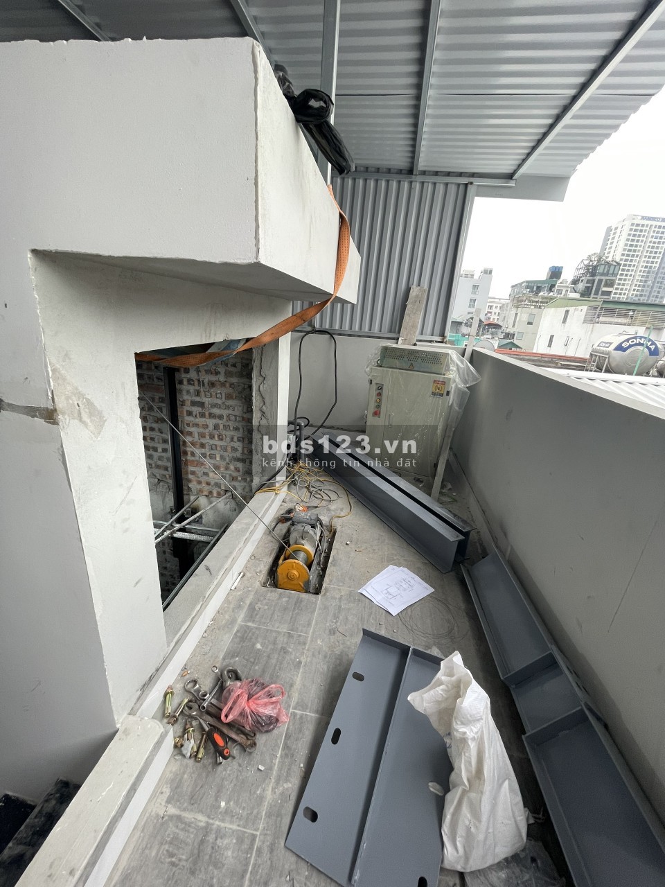 Bán nhà Trần Quốc Vượng, diện tích 52,5M2X5 tầng, thang máy giá 10,65 tỷ