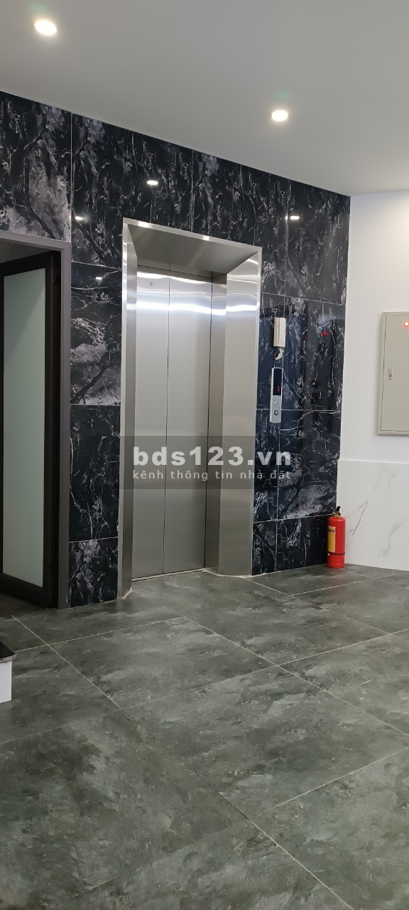 Bán nhà Trần Quốc Vượng, diện tích 52,5M2X5 tầng, thang máy giá 10,65 tỷ