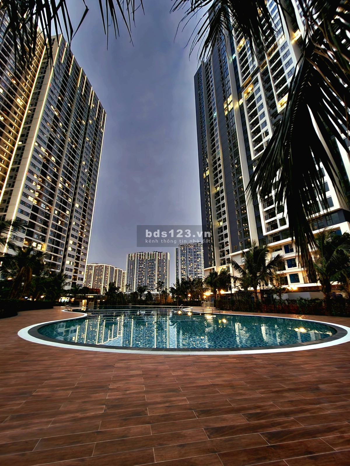 Bán căn hộ Imperia Smart City tòa I1 diện tích 55M2, 2PN nhỉnh 2,9 tỷ view bể bơi tuyệt đẹp