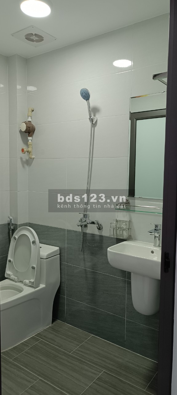 Bán nhà Trần Quốc Vượng, diện tích 52,5M2X5 tầng, thang máy giá 10,65 tỷ