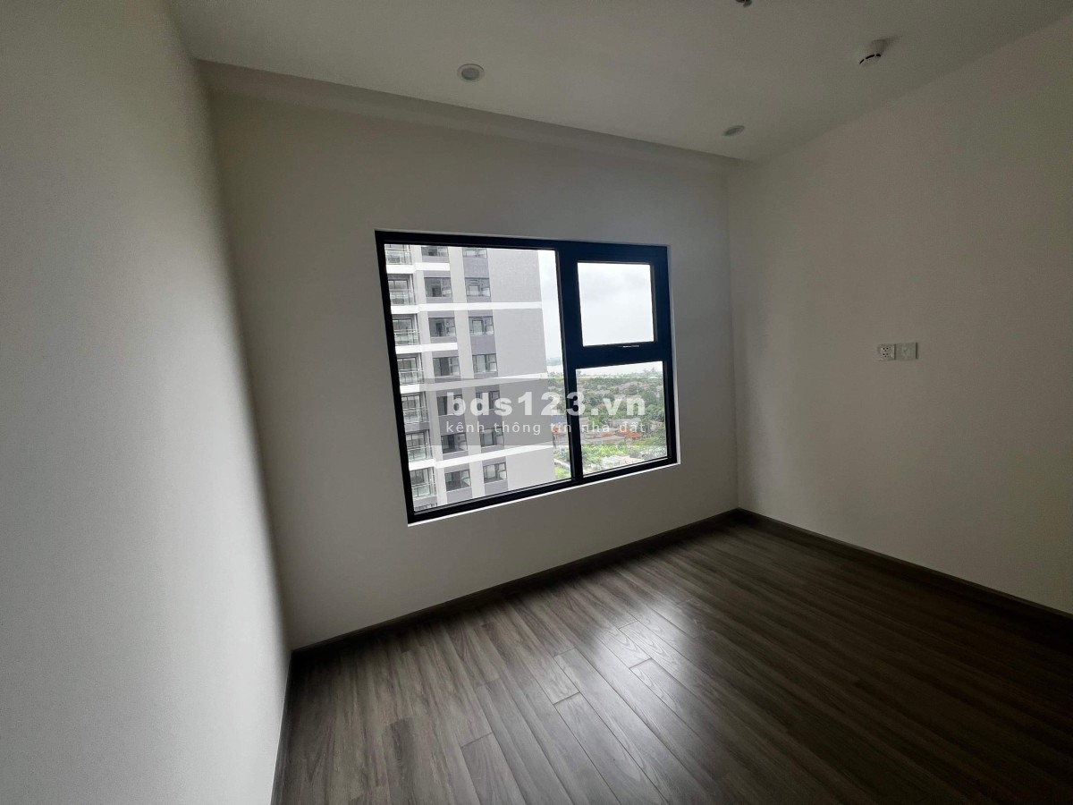 Cần bán căn hộ 2PN+1 chính chủ tại Vinhomes Grand Park Q9