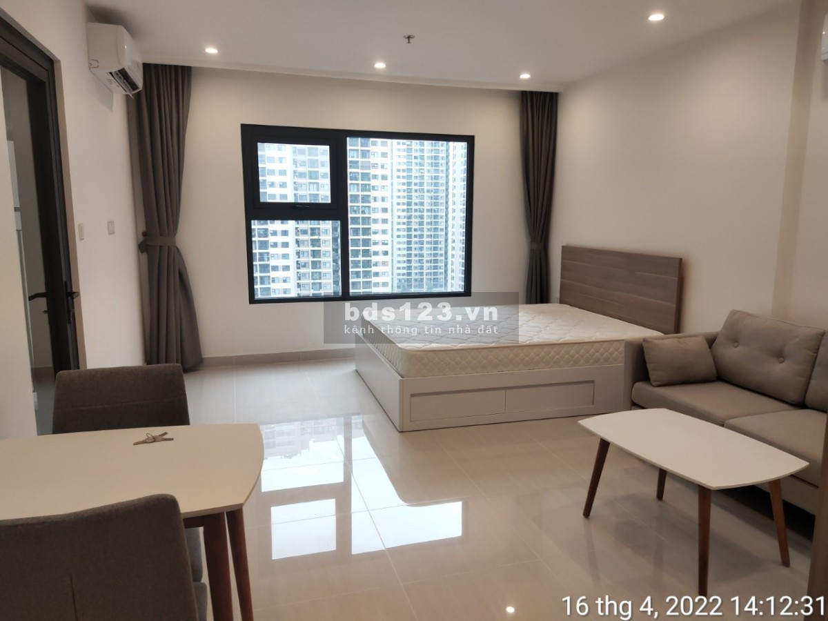 Bán gấp Studio full nội thất đẹp nhất S2 - Vinhome Smart City, giá chỉ 1,76 tỷ bao phí