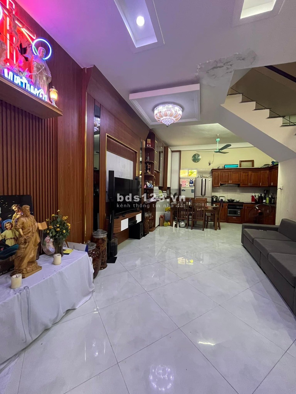 Chính chủ bán nhà trong ngõ 271 Bùi Xương Trạch. Diện tích 36/40m, 3 tầng 1 tum chỉ nhỉnh 2 tỷ