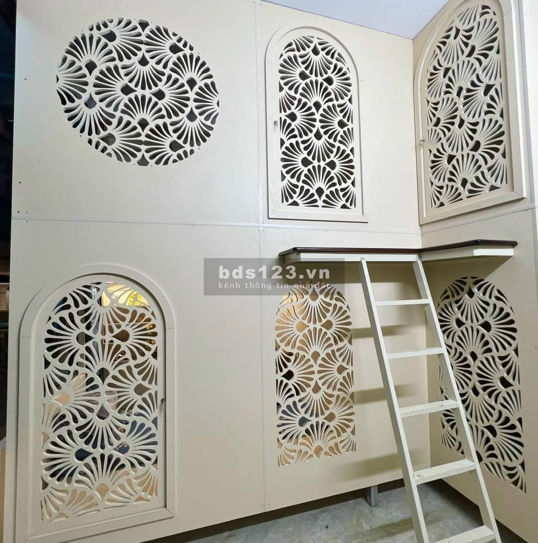 Nhà ở chung cư mini, Thổ Quan Tôn Đức Thắng 100m2 x8T đang khai thác dòng tiền 150tr/th giá 20 tỷ