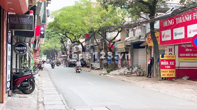 Bán nhà - Doãn Kế Thiện - Vỉa hè - Kinh doanh gì cũng giàu - 50m2, giá 11.2 tỷ