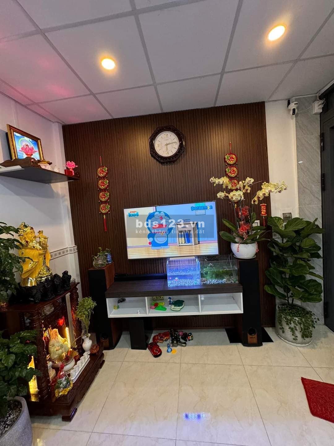 Tân Bình, nhà 2 tầng, 2PN, vị trí cực đẹp, sát bên quận 10 - Gía nhỉnh 3.Xxx tỷ