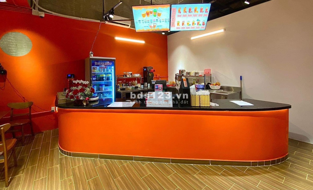 Cho thuê shophouse mặt sảnh 57m2 hoàn thiện chỉ 18 triệu tại Vinhomes Quận 9