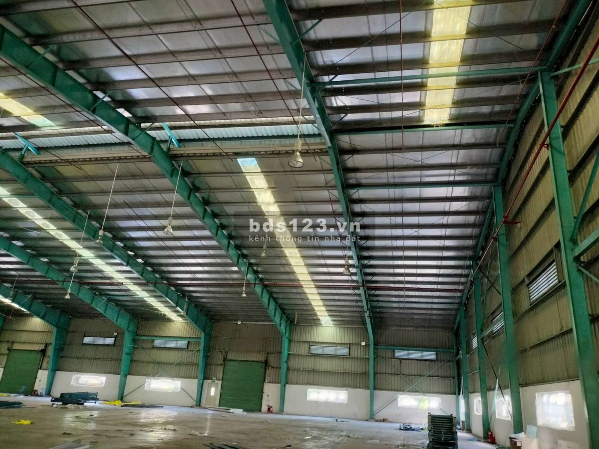 Cho thuê kho xưởng diện tích 800m2 - 3.500m2 Xa Lộ Hà Nội, phường Linh Trung, Quận Thủ Đức
