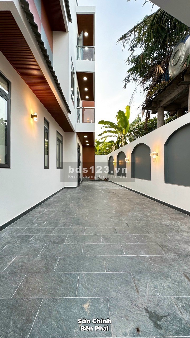 Cần bán nhà 1 trệt 2 lầu, diện tích 99.8m2 (7.5*14), thổ cư 60m2, liên hệ 0384329615