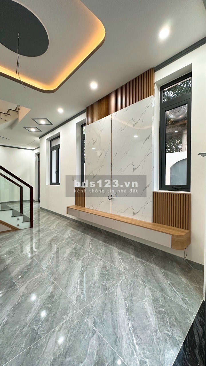 Cần bán nhà 1 trệt 2 lầu, diện tích 99.8m2 (7.5*14), thổ cư 60m2, liên hệ 0384329615