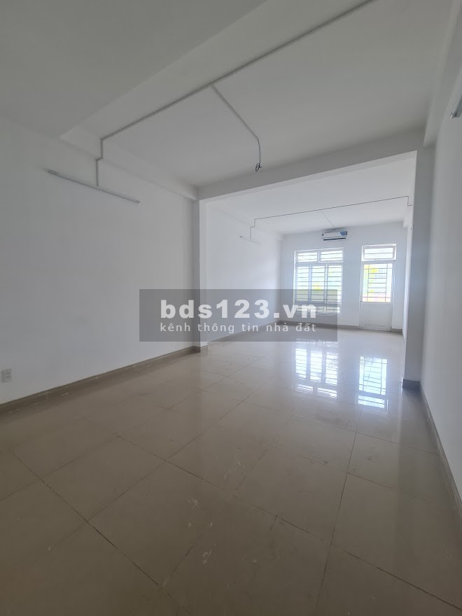 Cho thuê gấp cặp nhà 5 tầng 750M2 mặt tiền quận 8 (ưu đãi đặc biệt chỉ có: 60tr / 6 tháng đầu)