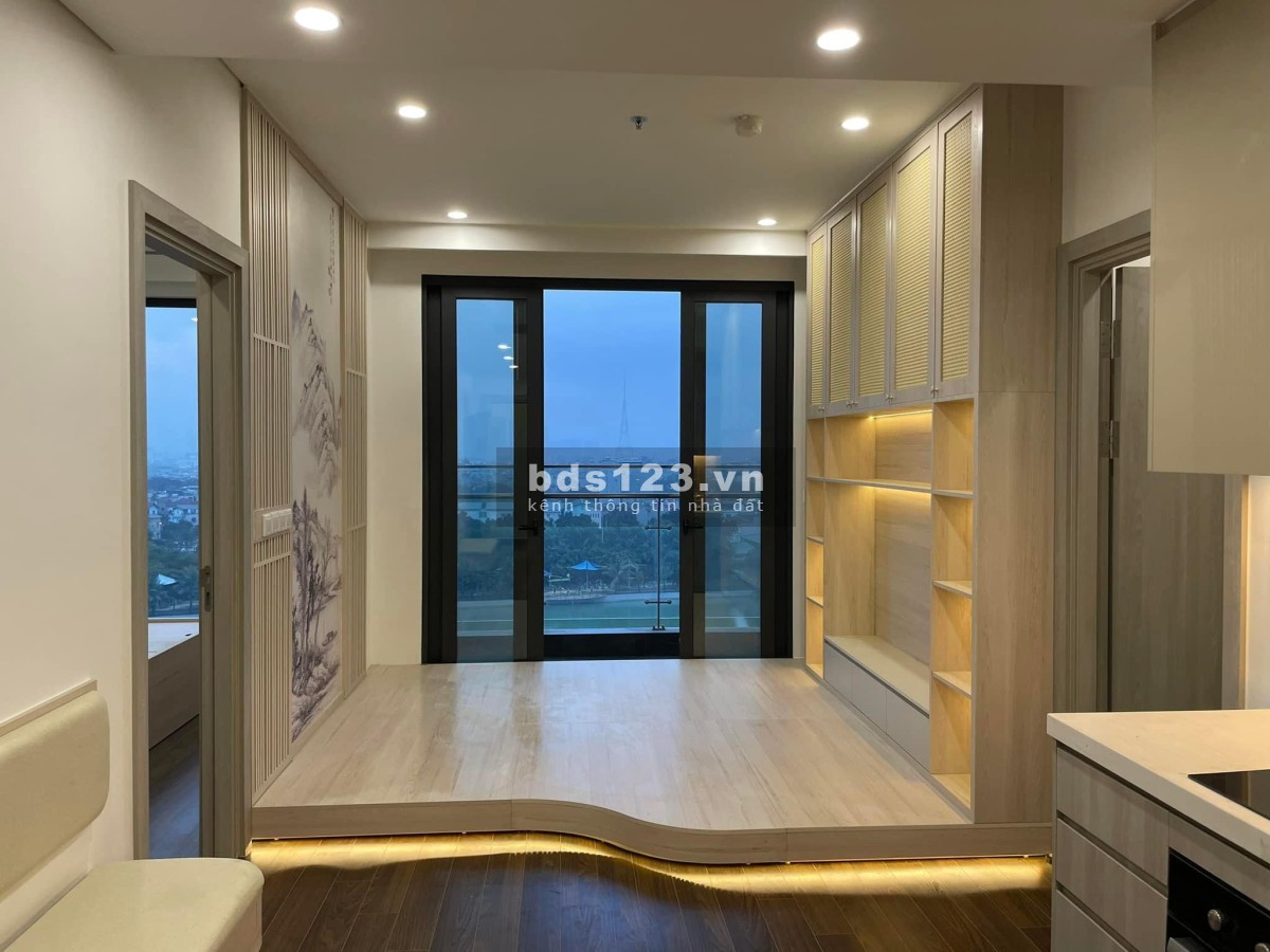 Cho thuê 2 ngủ 2 vs tại Vinhomes Smart City tây mỗ