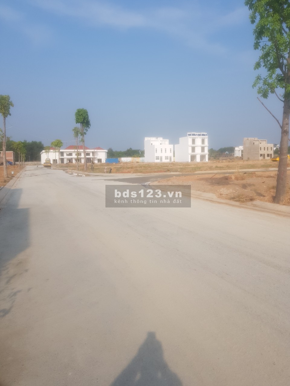 Cần sang lại lô đất chính chủ mặt tiền đường trong khu dân cư ngay KCN thông với đường ĐT 741.