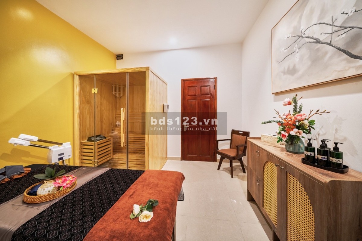 Hotel For Sale view Hàn River, Da Nang City