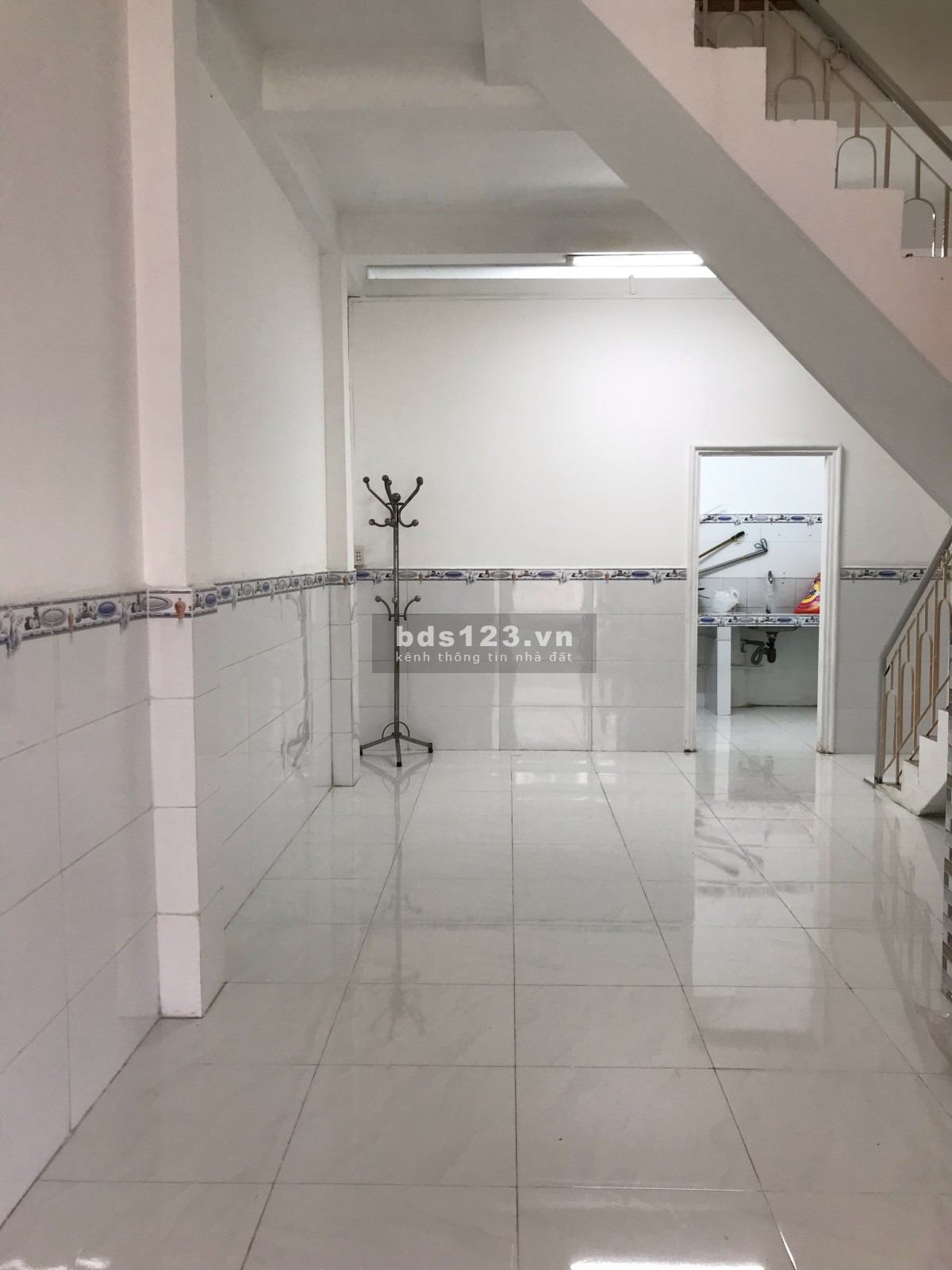 Chính chủ bán nhà hẻm oto, phường Bình Hưng Hòa A, Bình Tân giá 4,5 tỉ