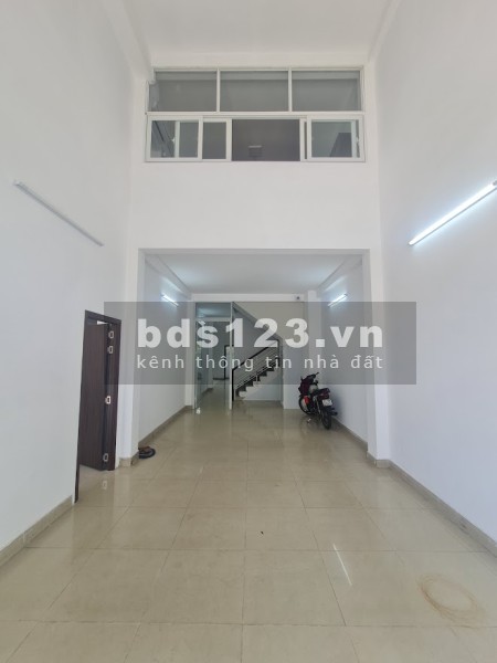 Cho thuê văn phòng cặp nhà 5 tầng, mặt tiền trung tâm quận 8, diện tích sử 750
