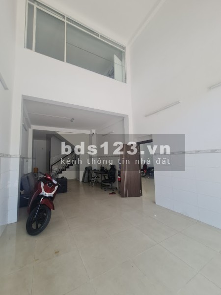 Cho thuê văn phòng cặp nhà 5 tầng, mặt tiền trung tâm quận 8, diện tích sử 750