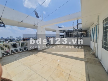 Cho thuê văn phòng cặp nhà 5 tầng, mặt tiền trung tâm quận 8, diện tích sử 750