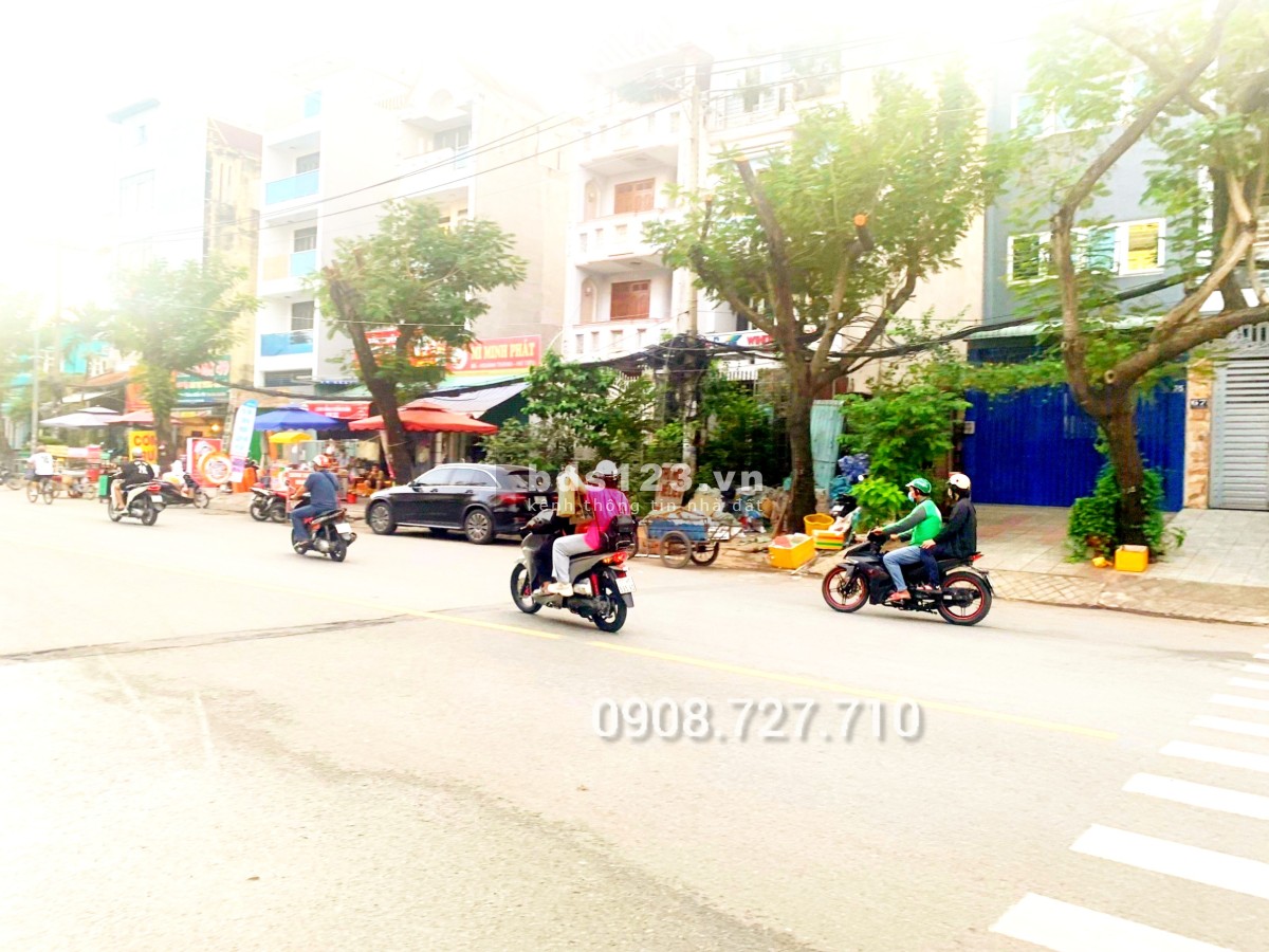 Tôi chủ sang gấp 435m2 Ngay Cầu Vĩnh Bình. Đối Diện BV Hạnh Phúc. Gía 1ty5.