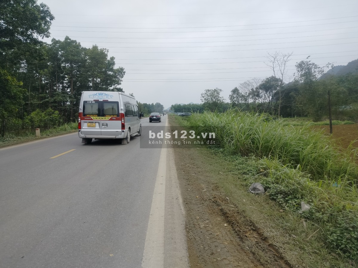 Bán đất làm nhà xưởng, kho bãi, mặt đường Hồ Chí Minh huyện Yên Thủy Hòa Bình giá rẻ