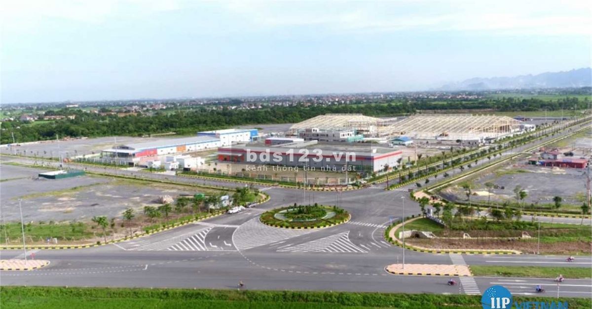Bán đất làm nhà xưởng, kho bãi, mặt đường Hồ Chí Minh huyện Yên Thủy Hòa Bình giá rẻ