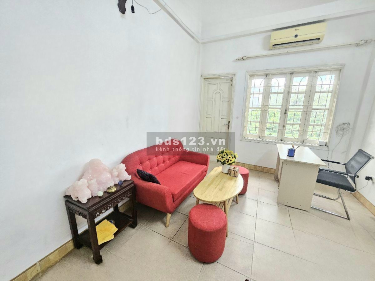 Cho thuê VP riêng, chỗ ngồi làm việc tại Đặng Thai Mai, Tây Hồ, Hà Nội