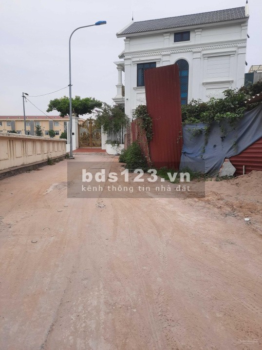 Bán đất Hoàng Xá phường Liên Mạc ngõ rộng ô tô qua 46m2 giá 2,4 tỷ