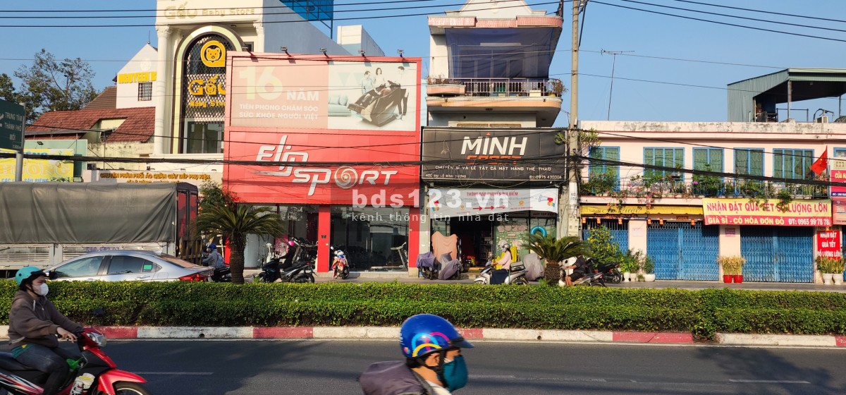 Cho thuê nhà mặt tiền: Số 400 Đường Đại Lộ Bình Dương,…